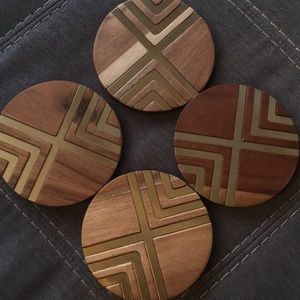 Set of 4 Coasters Natural Acacia with Gold Metal - Threshold